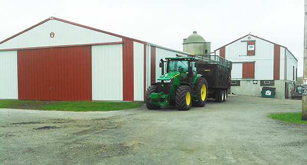 112315_KTFarmfarmbuildingsandtractor
