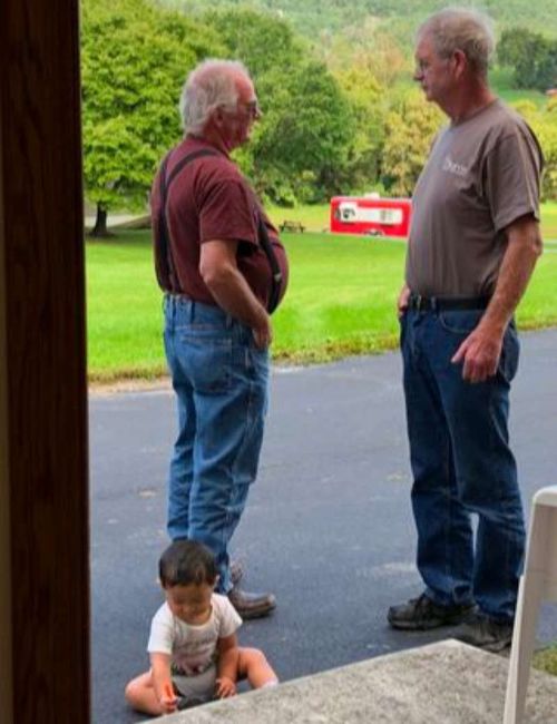 Henry Perkins and Brian Bawden in a side conversation at NODPA Field Days
